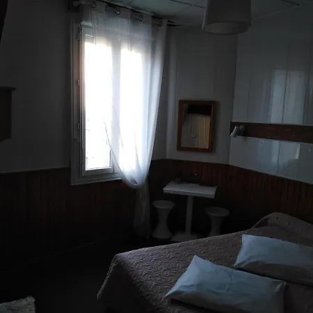 Saint Louis Szálloda 2*