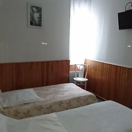 Saint Louis Szálloda 2*