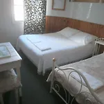 Hotel Saint Louis 2*