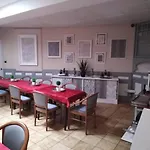 Hotel Saint Louis 2*