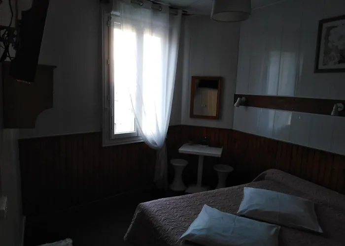 Saint Louis Hotell 2*