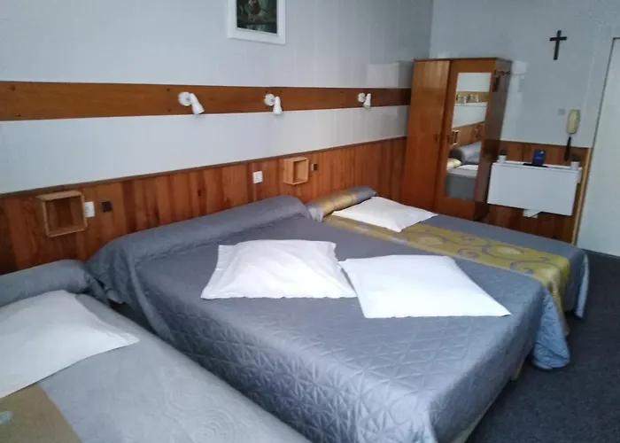 Hotell Saint Louis 2*