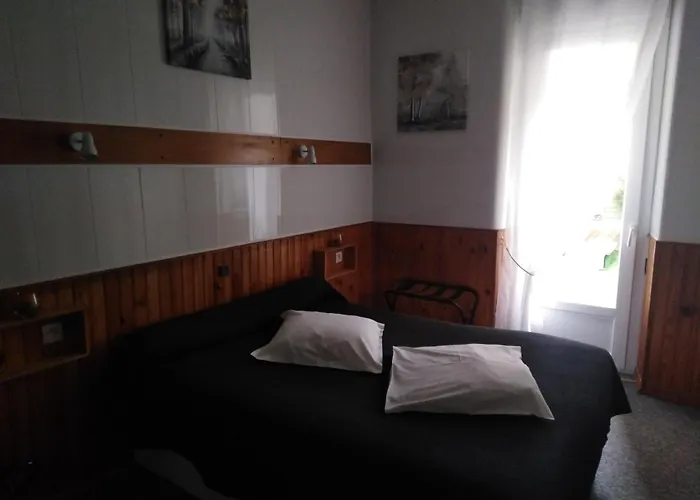 Hotell Saint Louis 2*