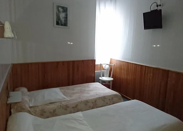 Saint Louis Hotell 2*